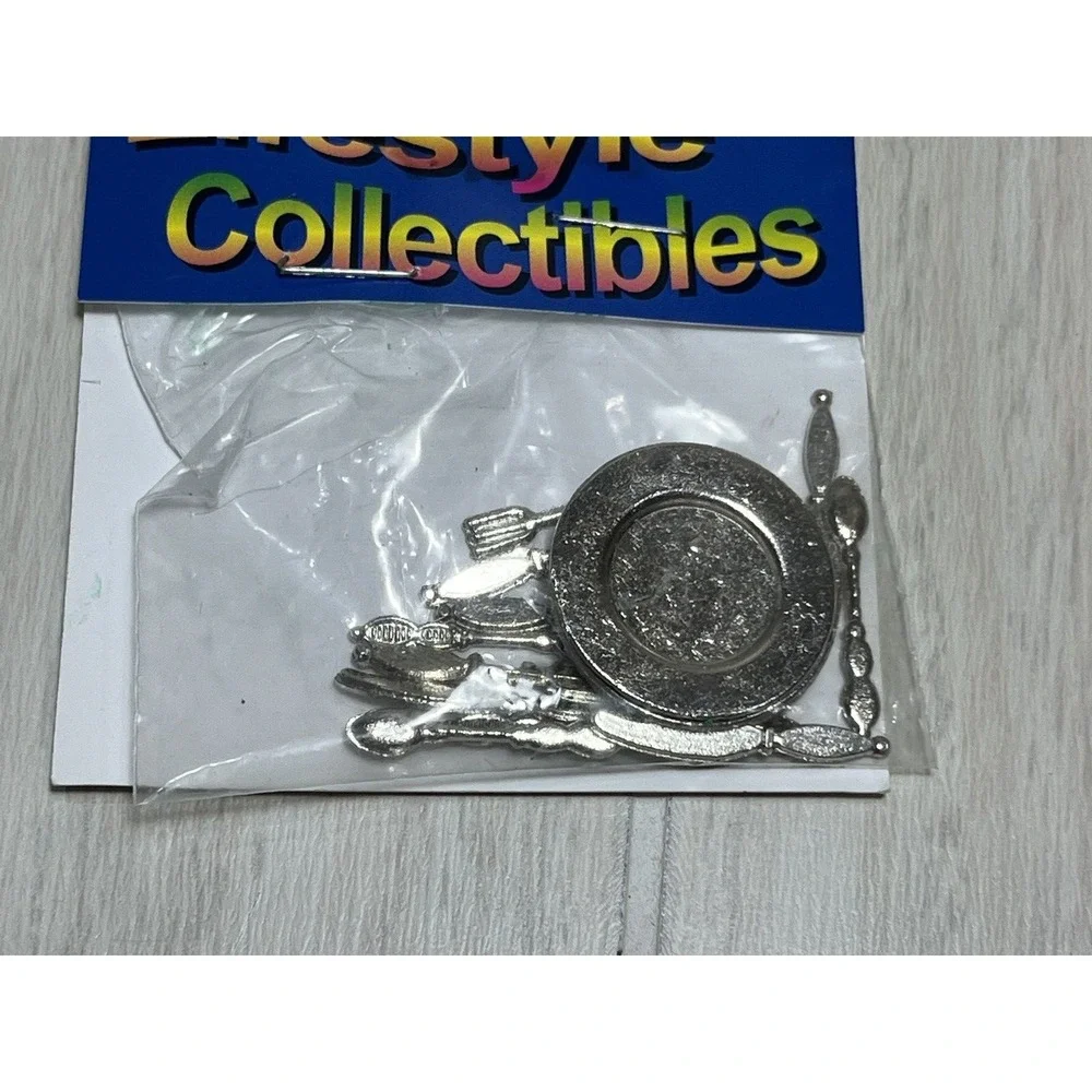 Joshua's Lifestyle Collectibles dollhouse miniatures silver tone utensils plates